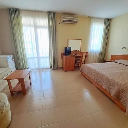 Family Hotel Selena Nessebar Eksteriør billede